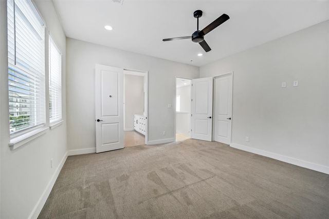 2206 Lou Ellen Lane C, Houston, TX 77018