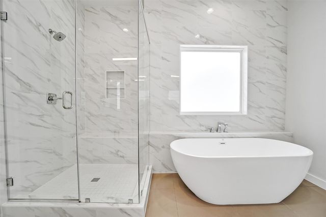 2206 Lou Ellen Lane C, Houston, TX 77018