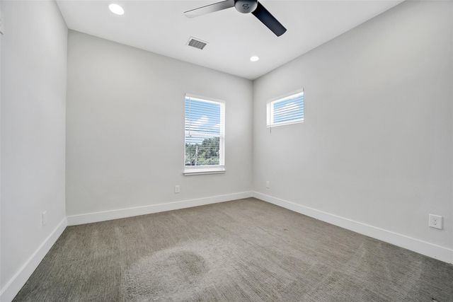 2206 Lou Ellen Lane C, Houston, TX 77018