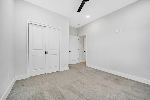 2206 Lou Ellen Lane C, Houston, TX 77018