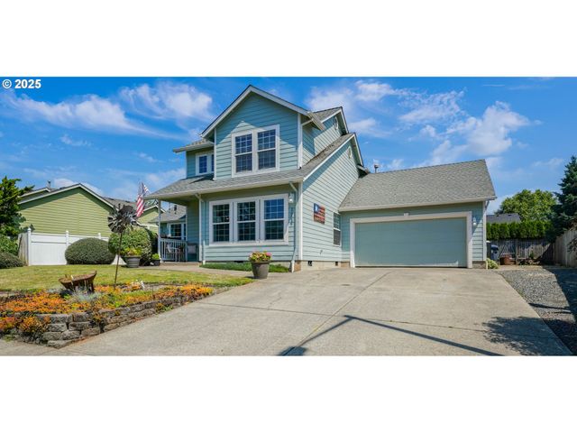 1237 Mayanna Dr, Woodburn, OR 97071