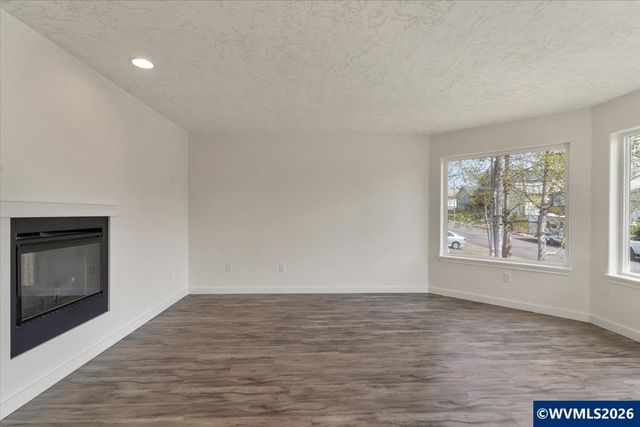 767 Mule Deer St NW, Salem, OR 97304