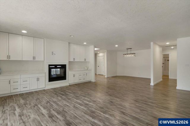 767 Mule Deer St NW, Salem, OR 97304