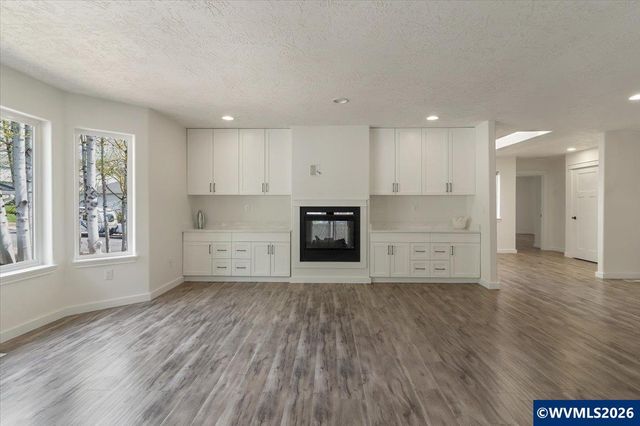 767 Mule Deer St NW, Salem, OR 97304
