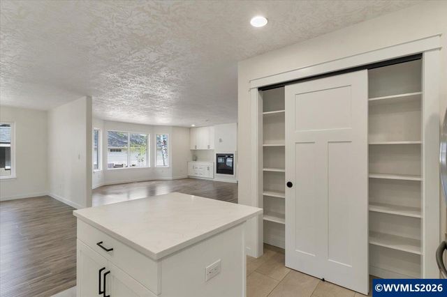 767 Mule Deer St NW, Salem, OR 97304