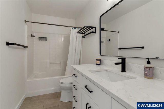 767 Mule Deer St NW, Salem, OR 97304