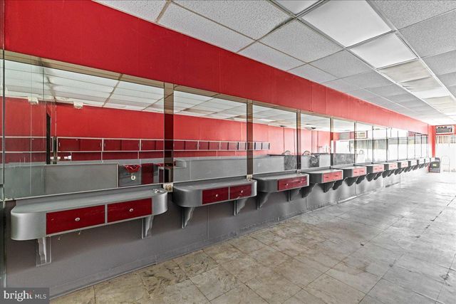 1564 Edgewood Ave # 4, Trenton, NJ 08618