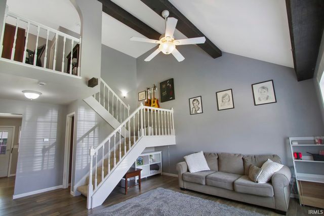 4201 Spring Valley Road, Evansville, IN 47715