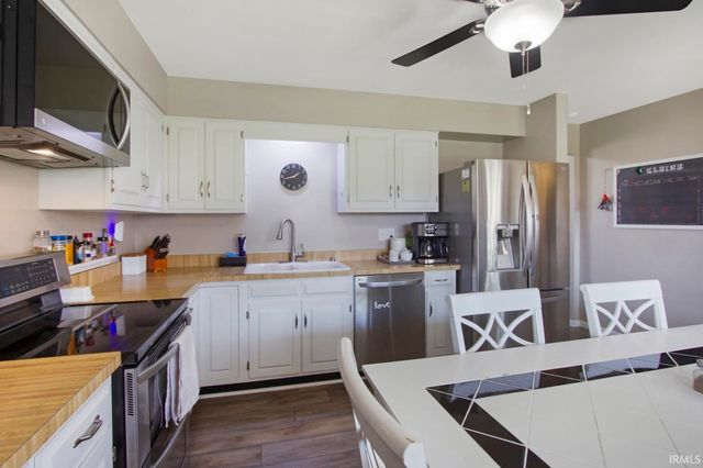 4201 Spring Valley Road, Evansville, IN 47715