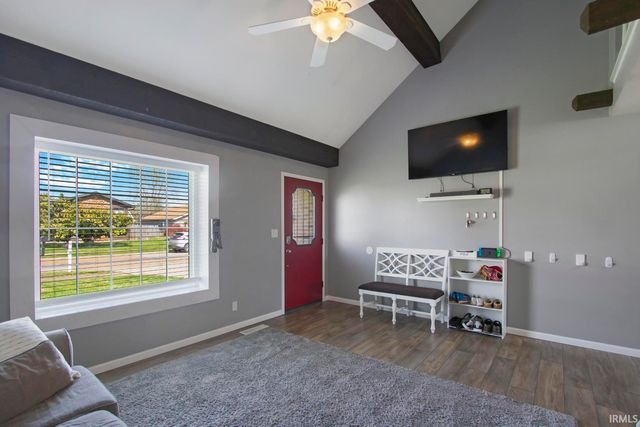 4201 Spring Valley Road, Evansville, IN 47715