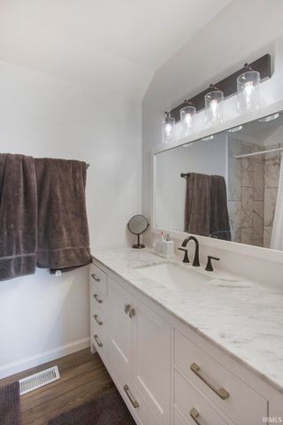 4201 Spring Valley Road, Evansville, IN 47715