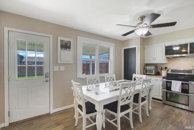 4201 Spring Valley Road, Evansville, IN 47715