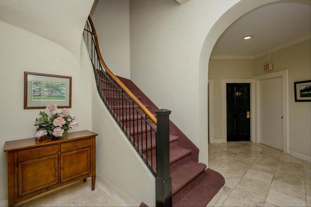2068 Walton Way Drive 204, Augusta, GA 30904
