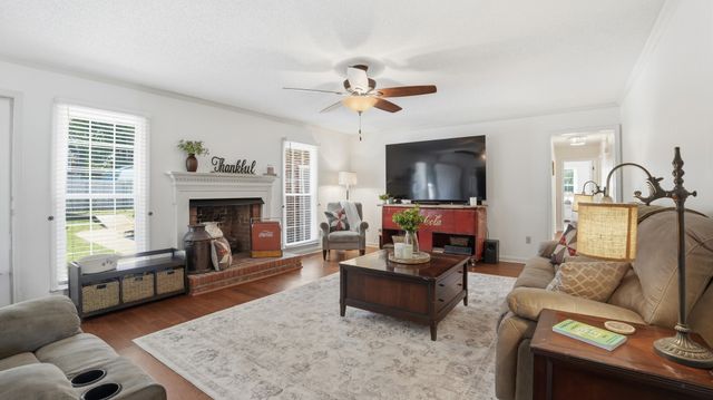113 Provins Dr, Tullahoma, TN 37388