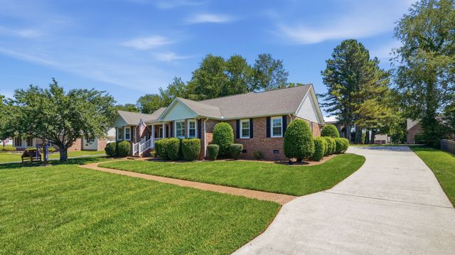 113 Provins Dr, Tullahoma, TN 37388