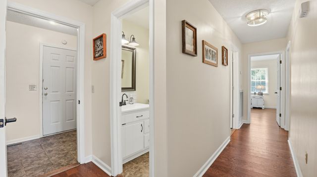 113 Provins Dr, Tullahoma, TN 37388