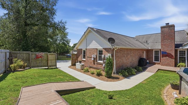 113 Provins Dr, Tullahoma, TN 37388