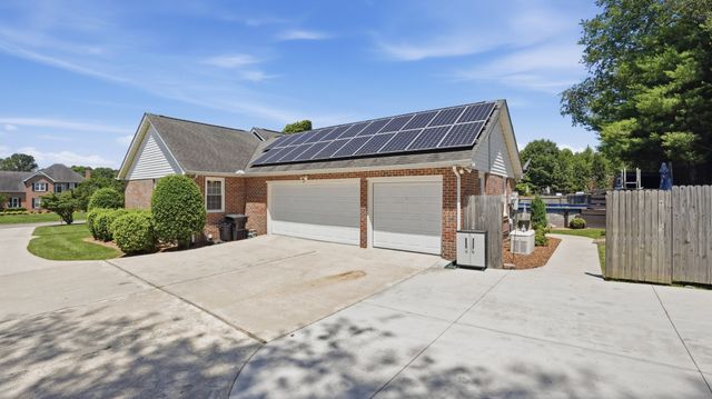 113 Provins Dr, Tullahoma, TN 37388