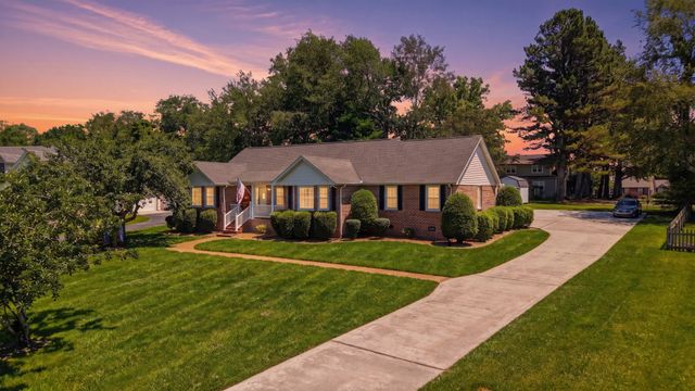 113 Provins Dr, Tullahoma, TN 37388