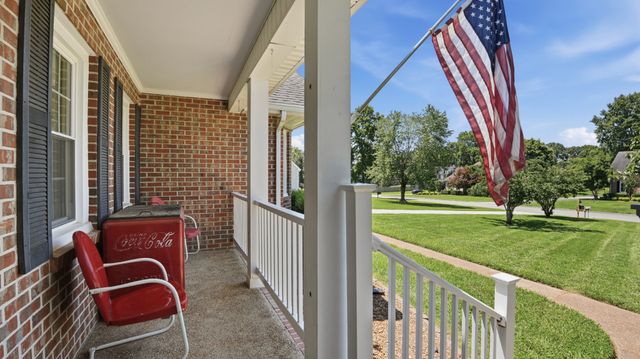 113 Provins Dr, Tullahoma, TN 37388