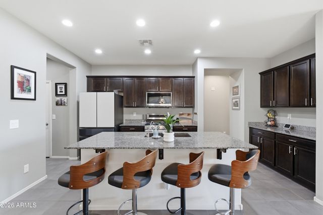 7296 S QUINN Avenue, Gilbert, AZ 85298