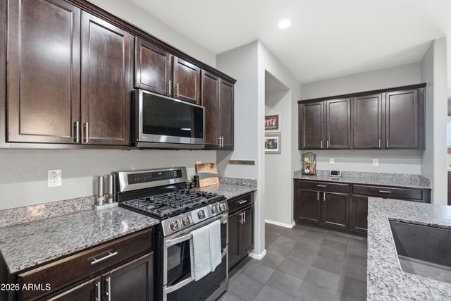 7296 S QUINN Avenue, Gilbert, AZ 85298