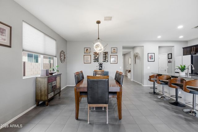 7296 S QUINN Avenue, Gilbert, AZ 85298