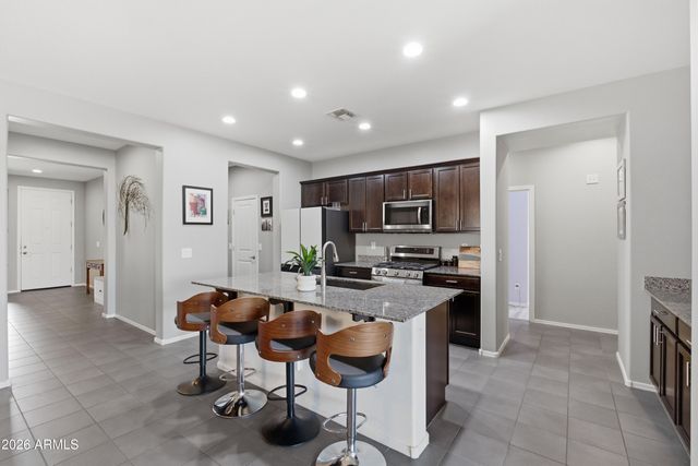 7296 S QUINN Avenue, Gilbert, AZ 85298