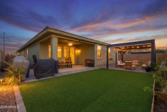 7296 S QUINN Avenue, Gilbert, AZ 85298