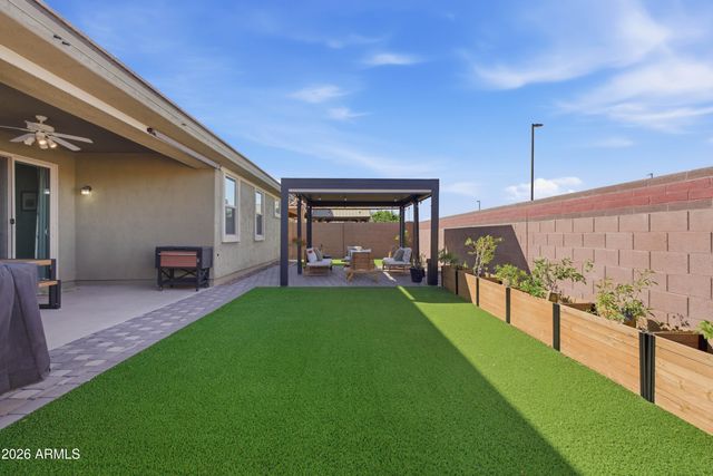 7296 S QUINN Avenue, Gilbert, AZ 85298