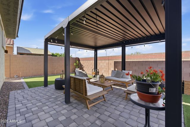 7296 S QUINN Avenue, Gilbert, AZ 85298