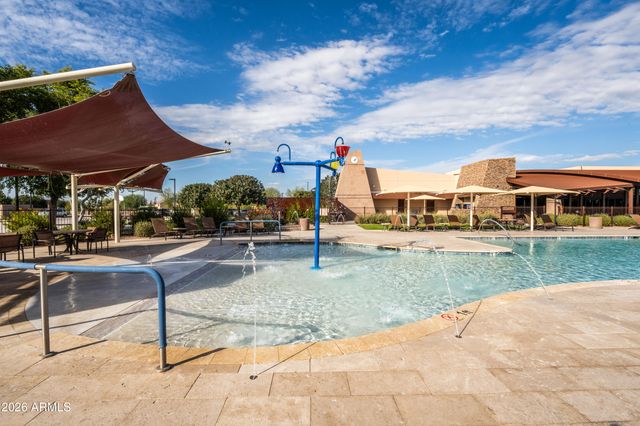 7296 S QUINN Avenue, Gilbert, AZ 85298