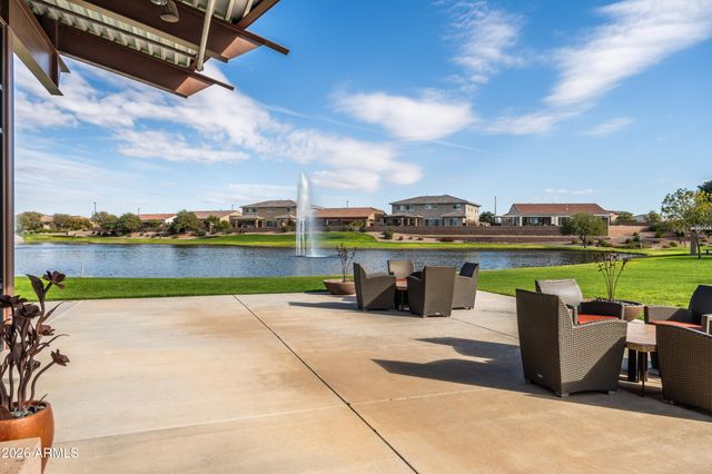 7296 S QUINN Avenue, Gilbert, AZ 85298