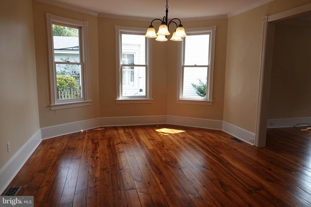 36 HART AVE, Hopewell, NJ 08525