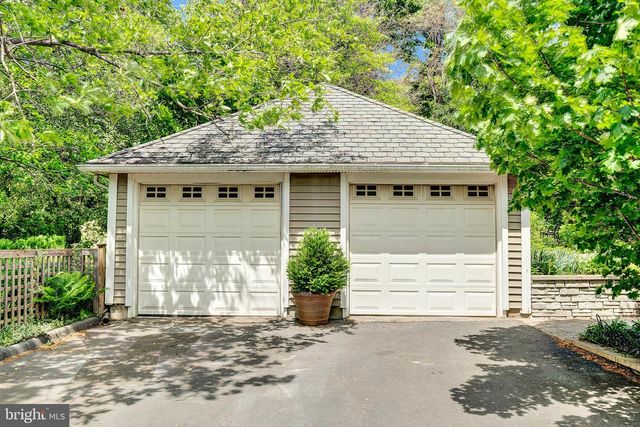 36 HART AVE, Hopewell, NJ 08525