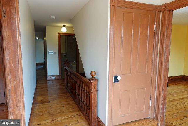 36 HART AVE, Hopewell, NJ 08525