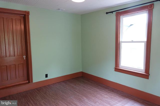 36 HART AVE, Hopewell, NJ 08525