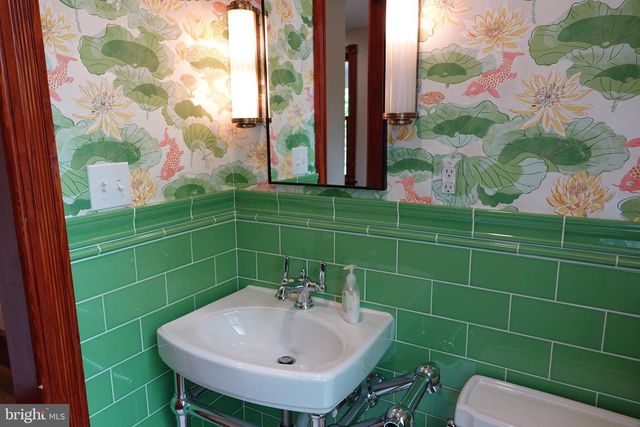 36 HART AVE, Hopewell, NJ 08525