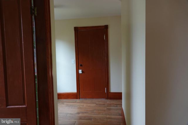 36 HART AVE, Hopewell, NJ 08525