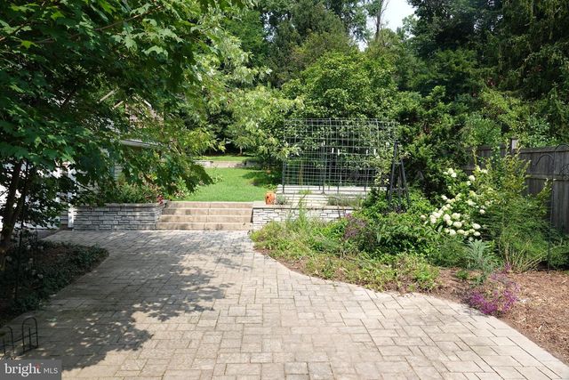 36 HART AVE, Hopewell, NJ 08525
