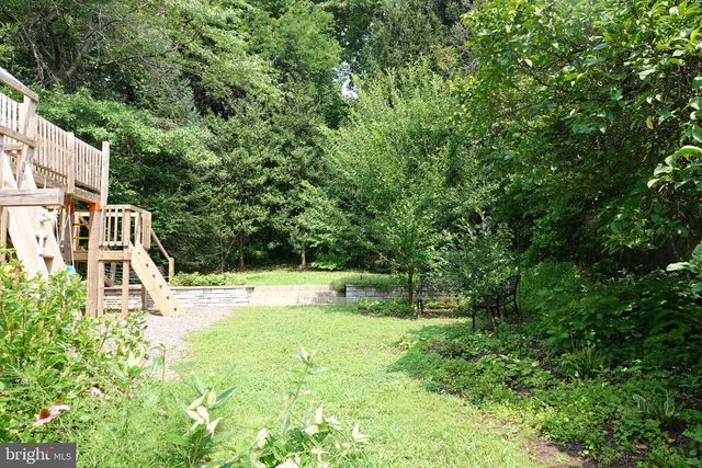 36 HART AVE, Hopewell, NJ 08525