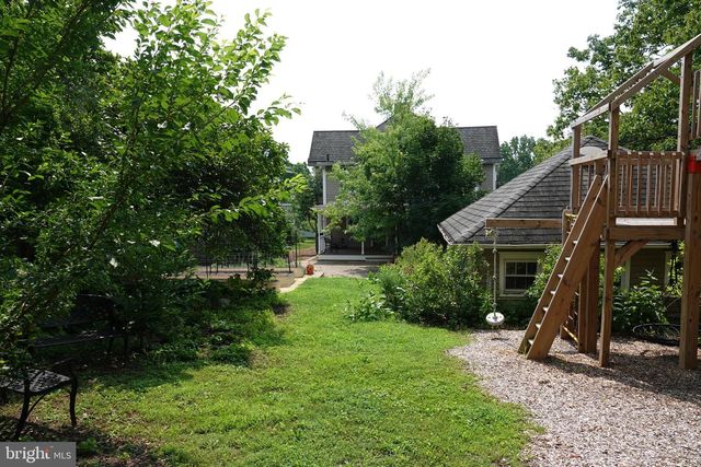 36 HART AVE, Hopewell, NJ 08525