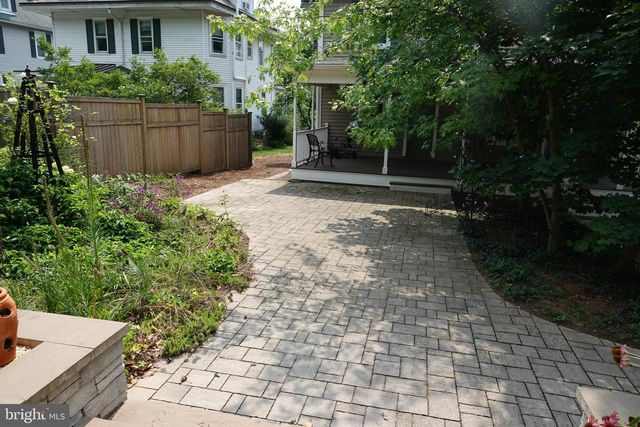 36 HART AVE, Hopewell, NJ 08525