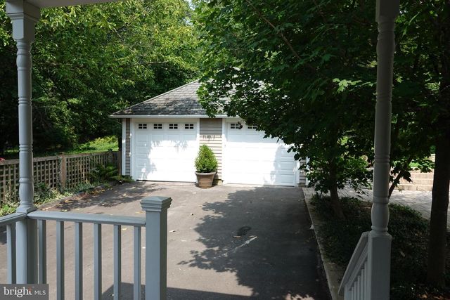 36 HART AVE, Hopewell, NJ 08525