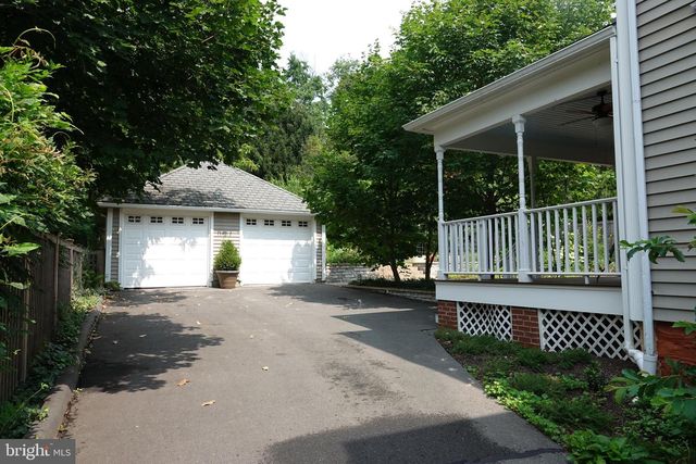 36 HART AVE, Hopewell, NJ 08525