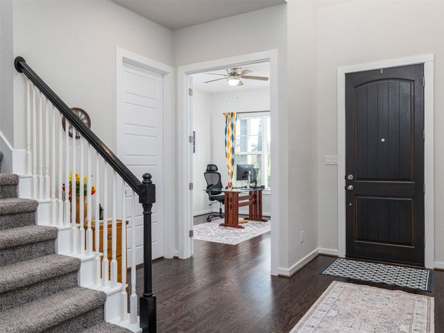 6512 Covina LN, Pflugerville, TX 78660