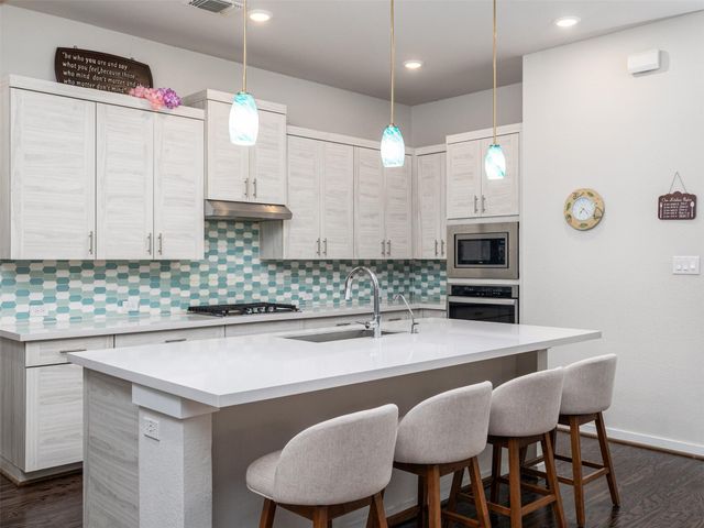 6512 Covina LN, Pflugerville, TX 78660