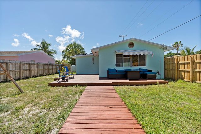 1002 S K Street, Lake Worth Beach, FL 33460