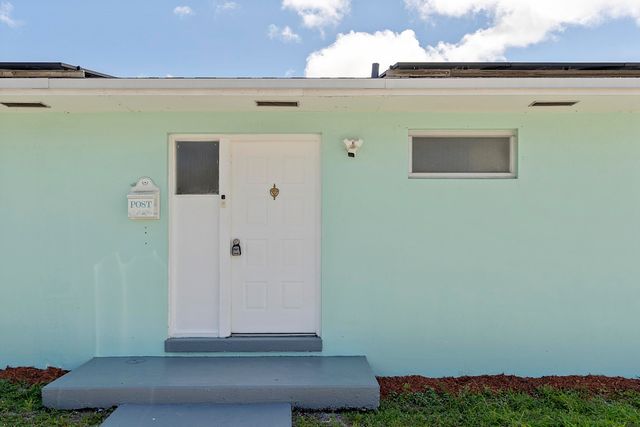 1002 S K Street, Lake Worth Beach, FL 33460