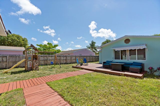 1002 S K Street, Lake Worth Beach, FL 33460